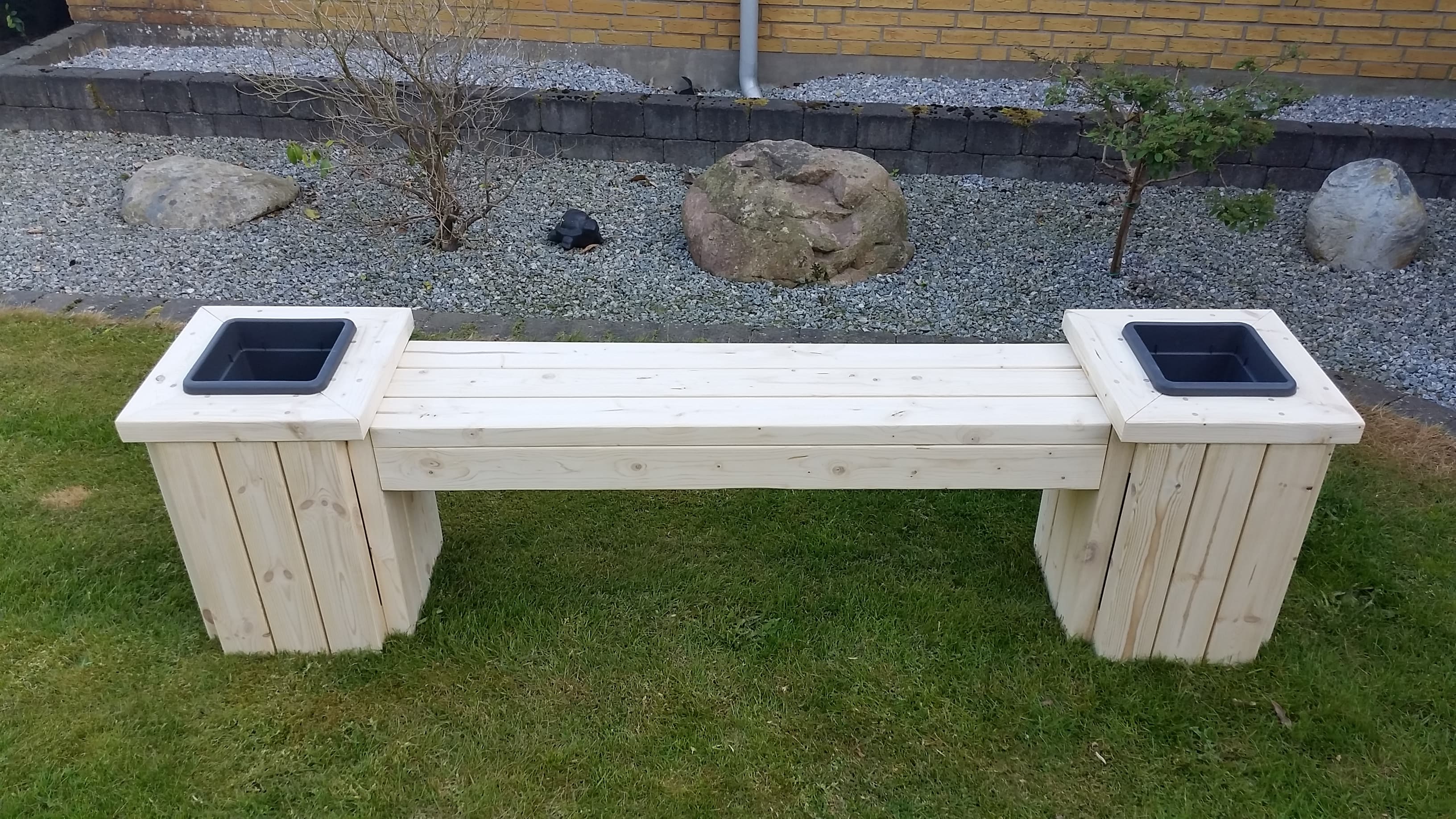 Planter Bench Construct101
